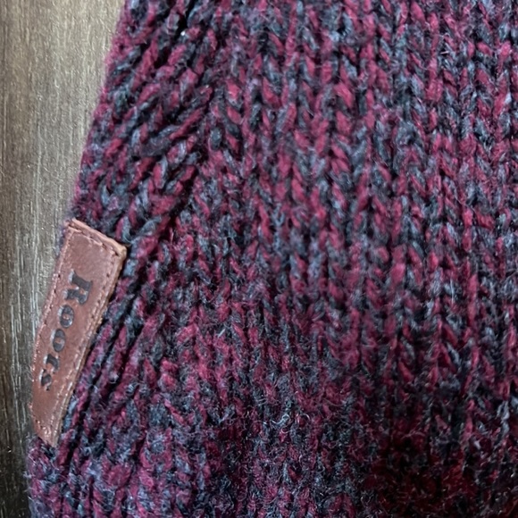 Roots Cabin cardigan in plum with grey trim - Picture 6 of 7